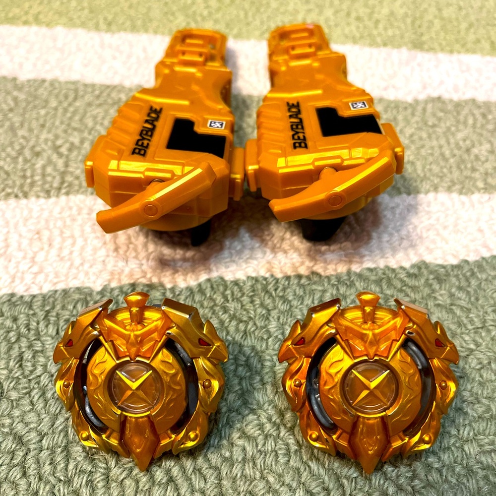 Beyblade Burst Xcalius Gold With Launcher (Pair) vintage toys circa 2016